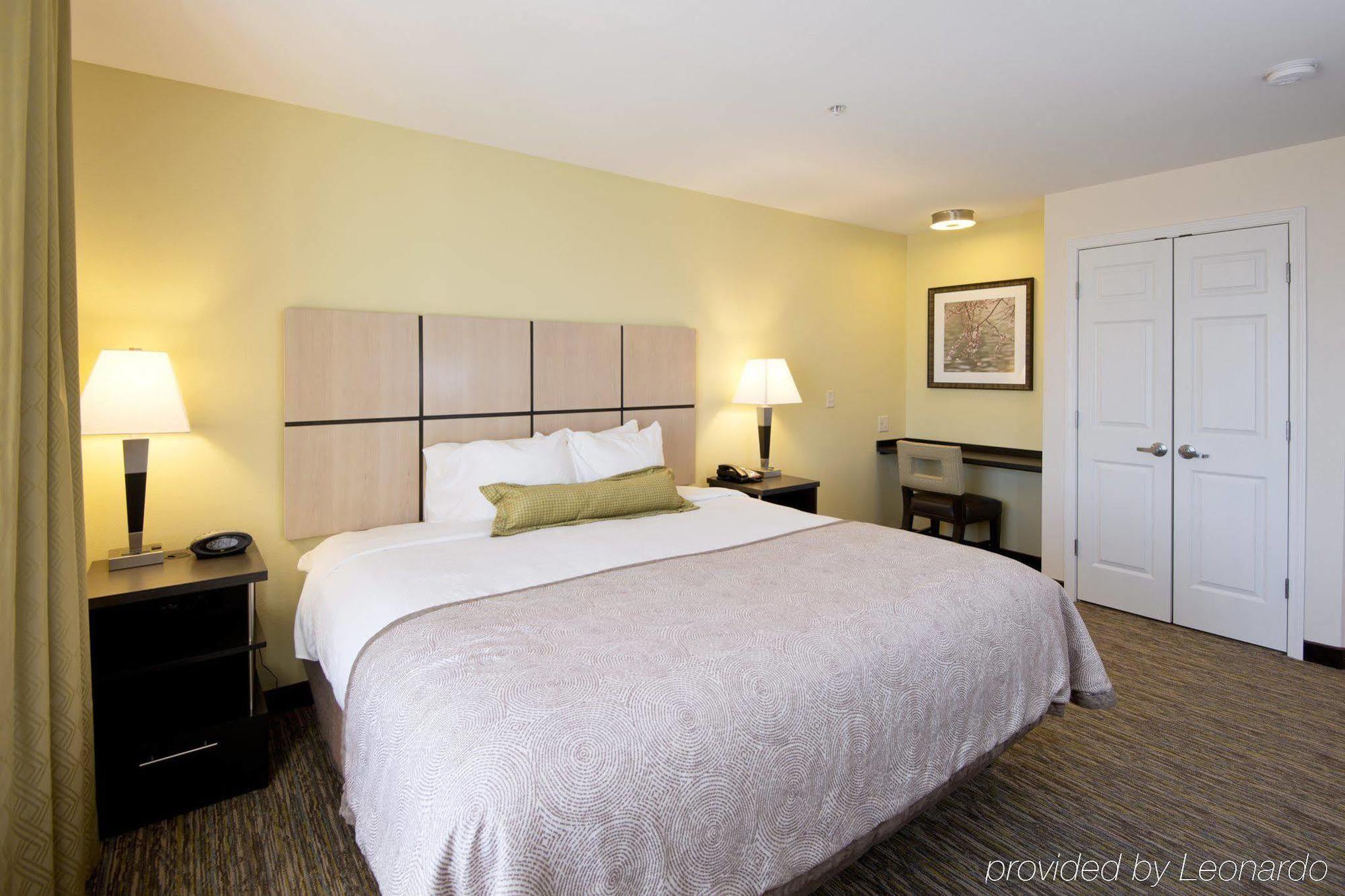 Candlewood Suites Greeley By Ihg Exterior photo
